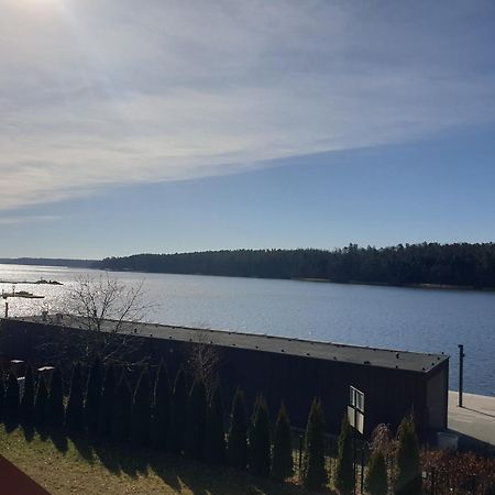 Dom Nad Jeziorem Mikolajki Экстерьер фото